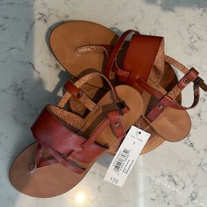 Joe Fresh women’s size 7 sandals. NWT